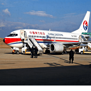 伊金霍洛航空快运业稳步发展的原因是什么？